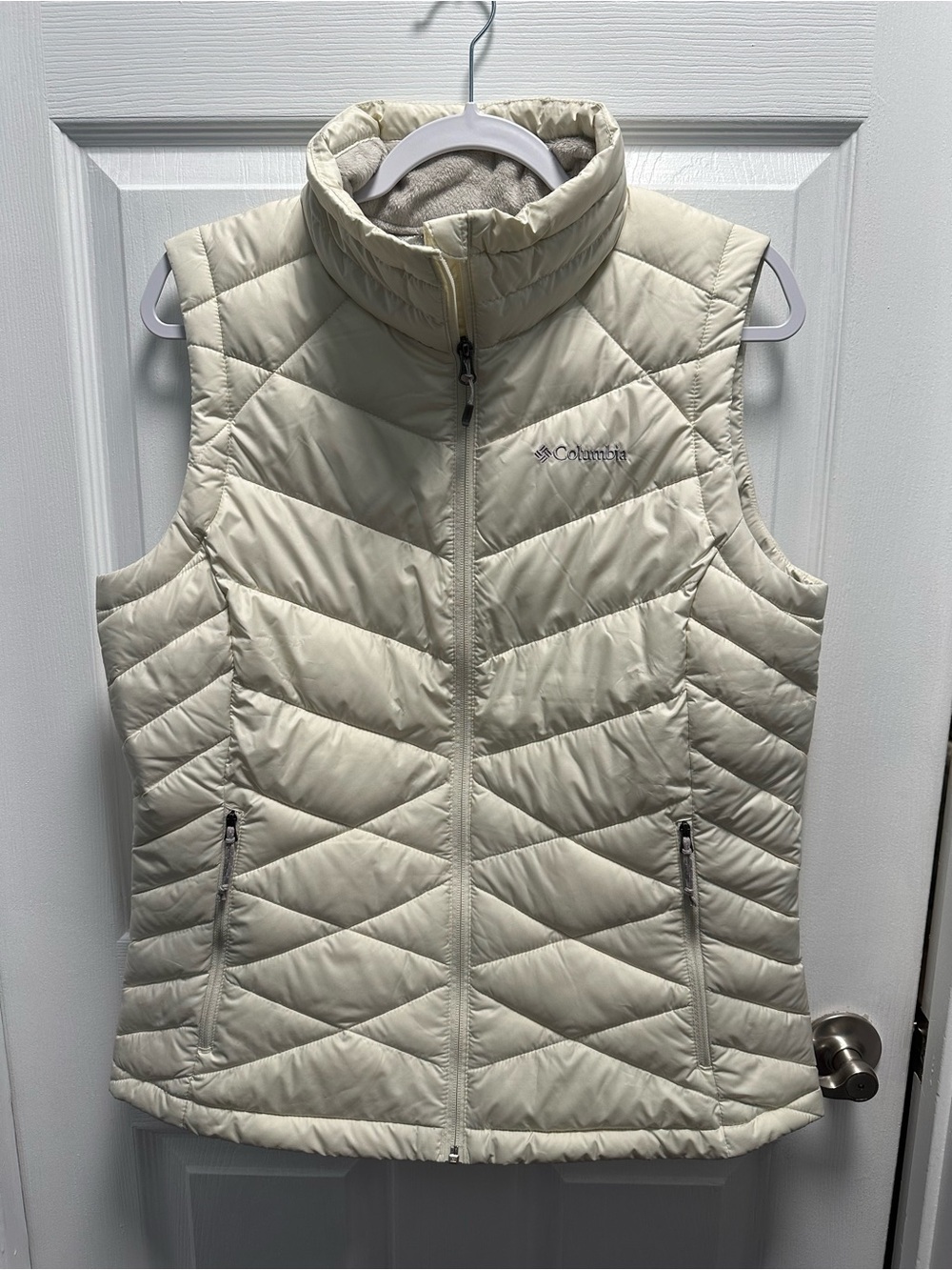 Columbia Women's Cream Quilted Insulated Vest